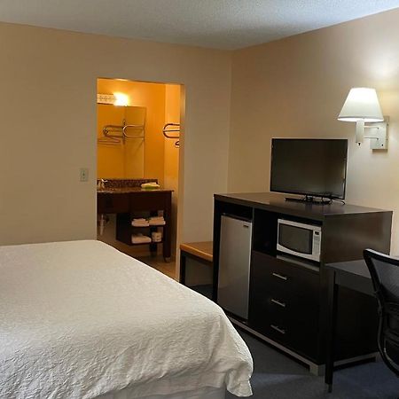 Slumber Inn Harrisonville מראה חיצוני תמונה