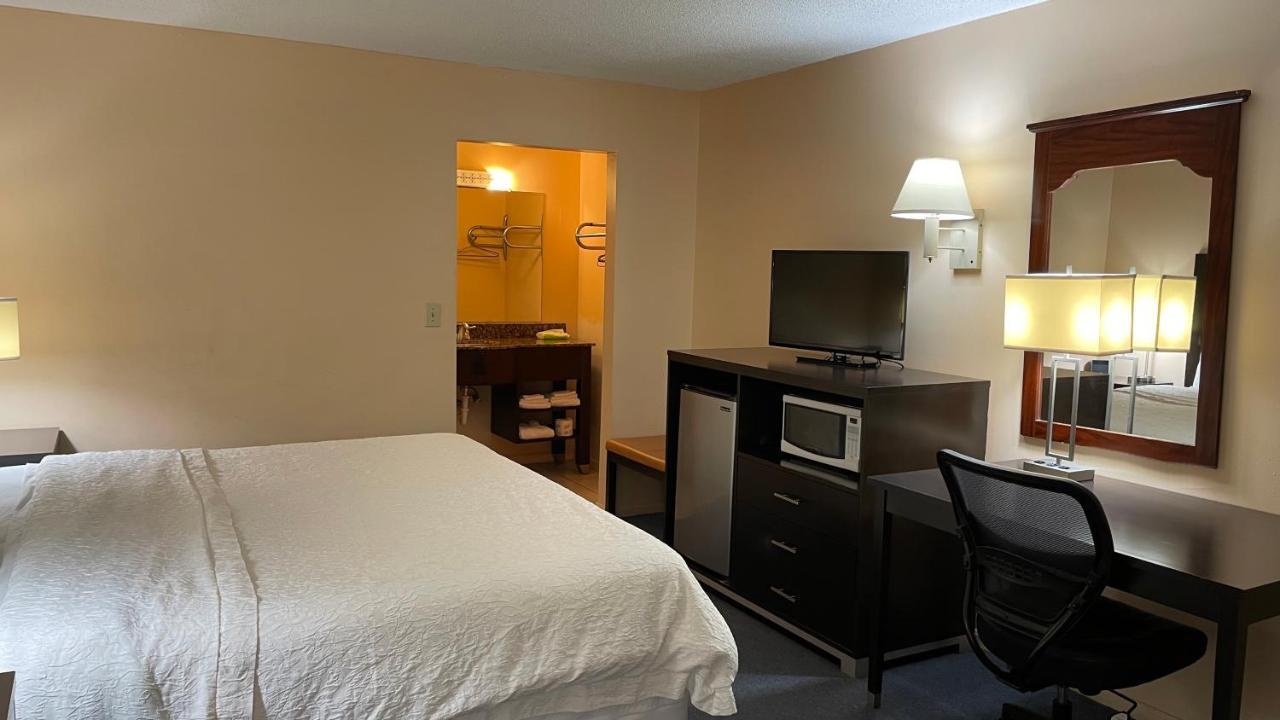 Slumber Inn Harrisonville מראה חיצוני תמונה